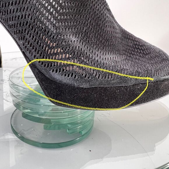 Vince Camuto Jenseya Platform Sandals Black Suede Leather perforated - Picture 3 of 10